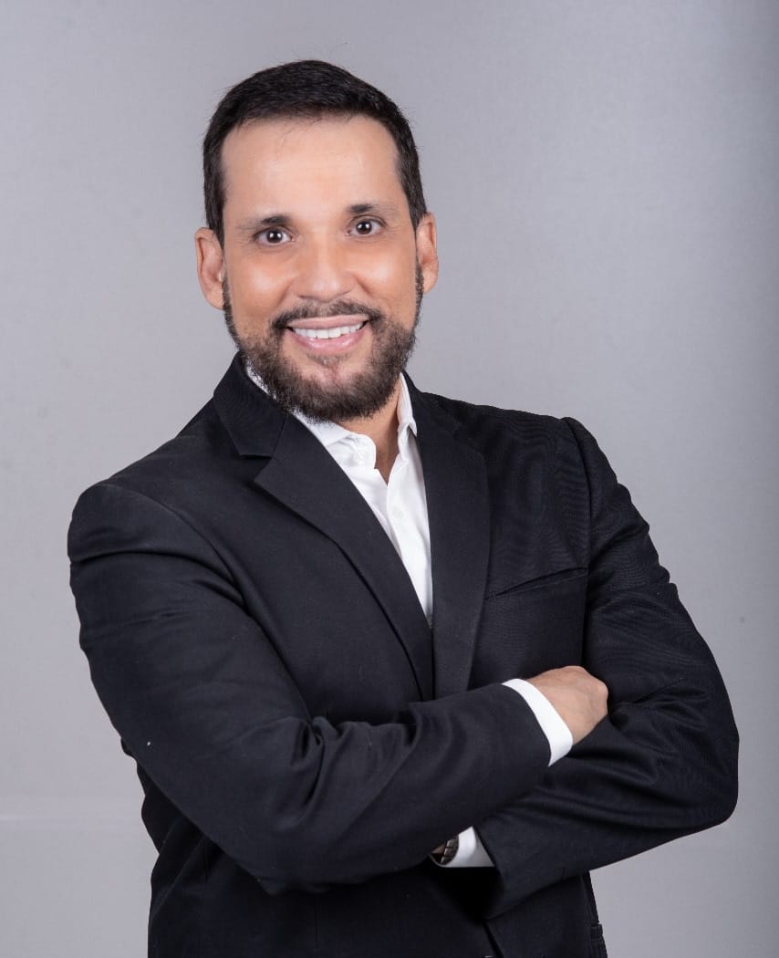 Prof. Luiz Hosannah